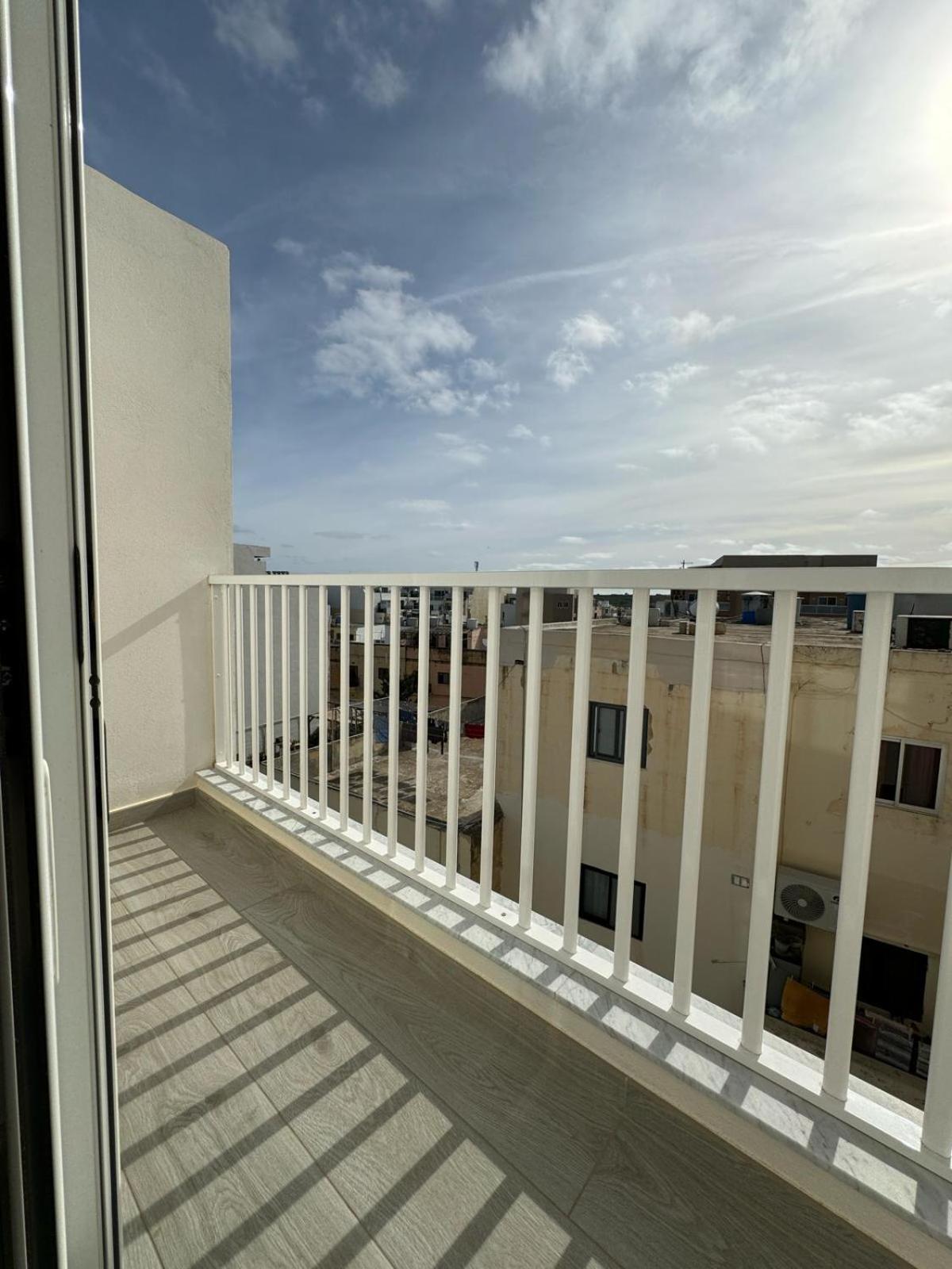 Luxury & Modern Two Bedroom Marsaskala Apartment ภายนอก รูปภาพ